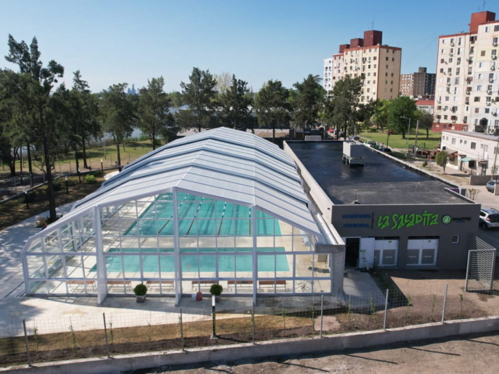 Avellaneda Natatorio Climatizado en La Saladita - Cerramientos Móviles - Techos para Pileta - Pool Xpert - Desinfección Natural para piletas